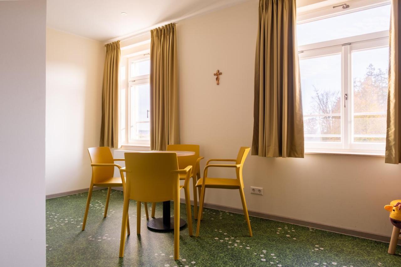 Kloster Bonlanden Berkheim Екстер'єр фото